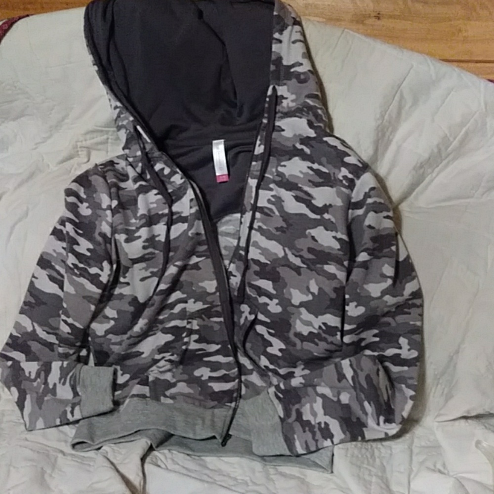 Sale $8. New, sweatshirt. Never been worn.